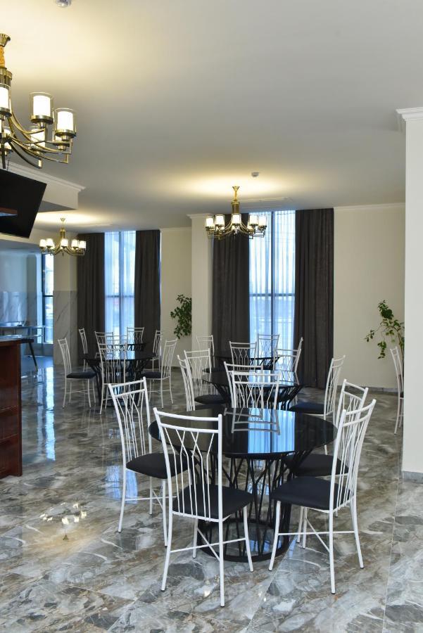 Altunyan Hotel Erywań Zewnętrze zdjęcie