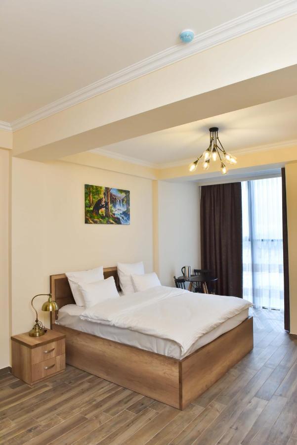 Altunyan Hotel Erywań Zewnętrze zdjęcie