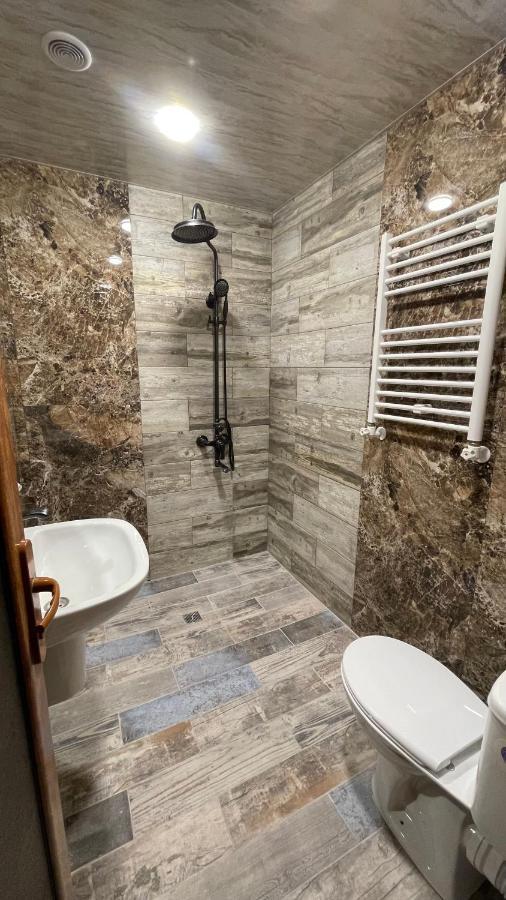 Altunyan Hotel Erywań Zewnętrze zdjęcie