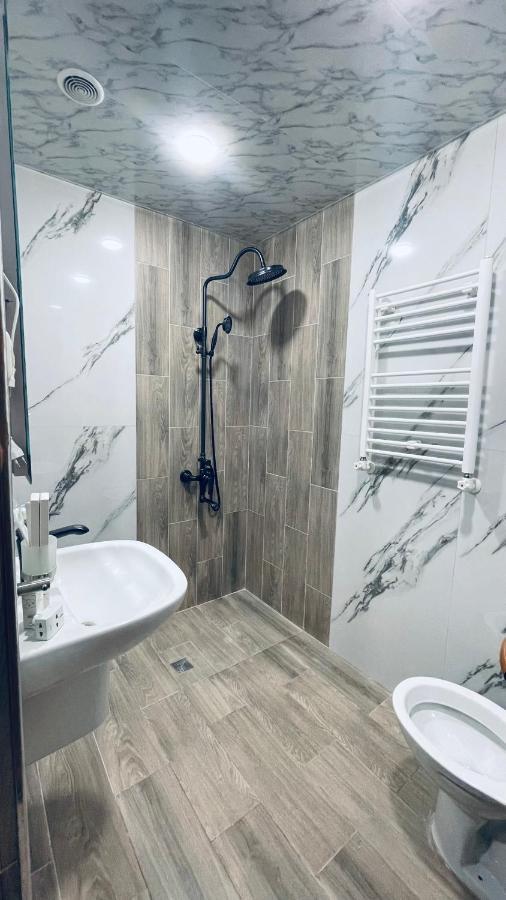 Altunyan Hotel Erywań Zewnętrze zdjęcie