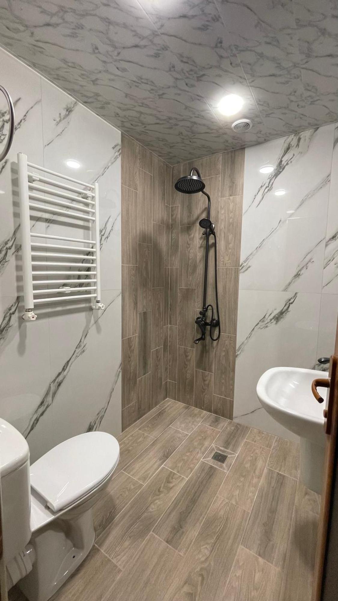 Altunyan Hotel Erywań Zewnętrze zdjęcie